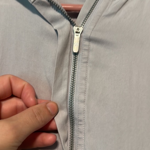 Lululemon 3/4 Zipped Sweatshirt - Picture 2 of 4